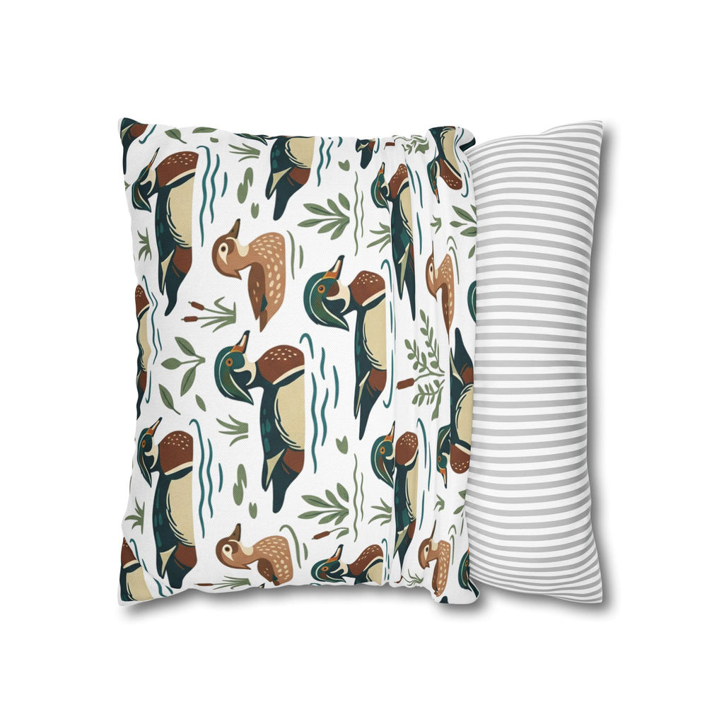 Wood Duck Pattern Pillow Cover — Nature-Inspired Decorative Throw Pillowcase