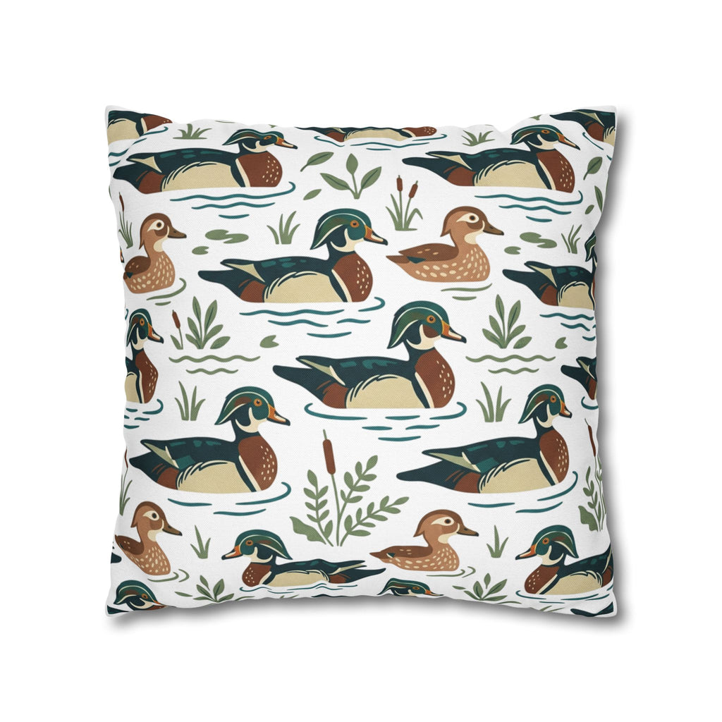 Wood Duck Pattern Pillow Cover — Nature-Inspired Decorative Throw Pillowcase