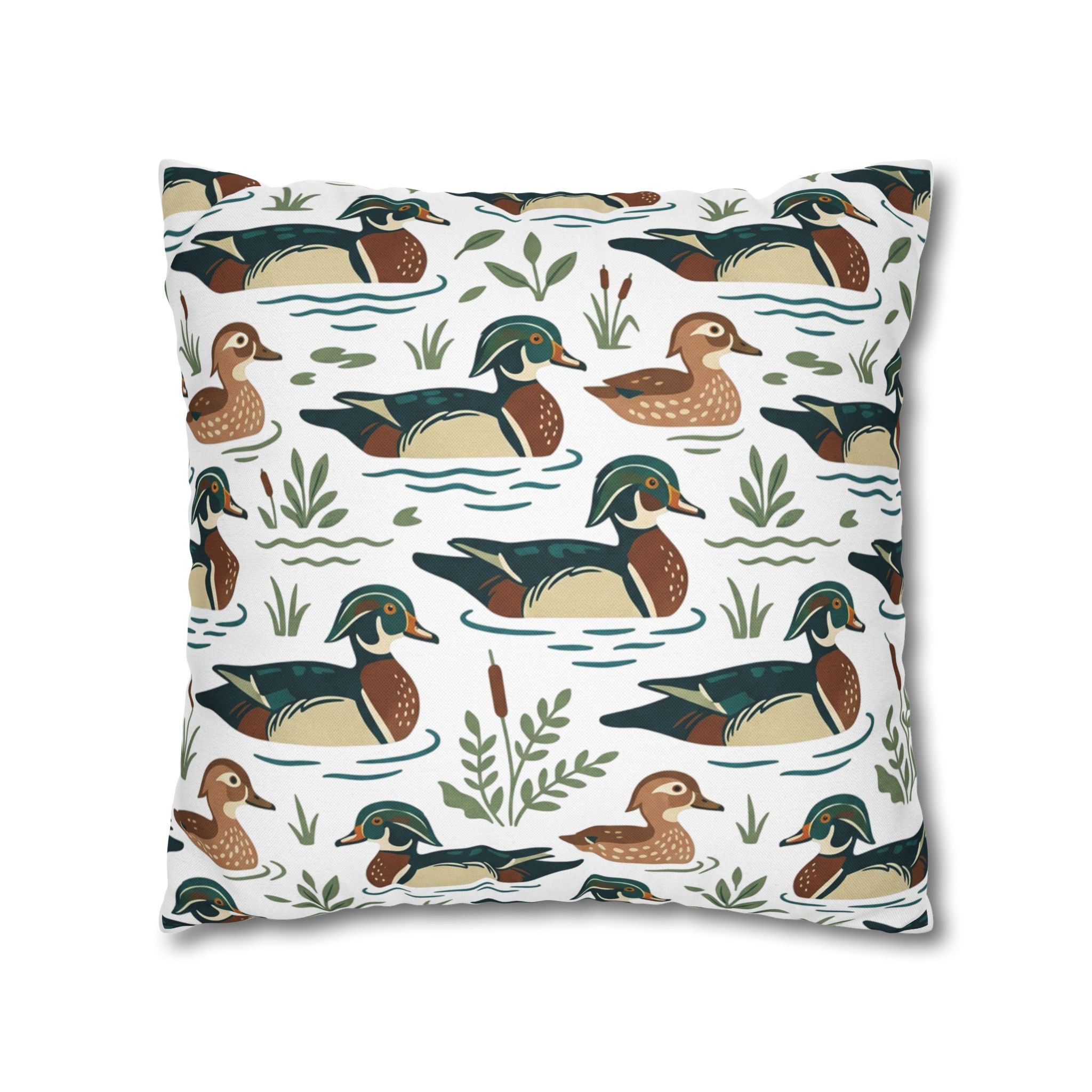 Wood Duck Pattern Pillow Cover — Nature-Inspired Decorative Throw Pillowcase